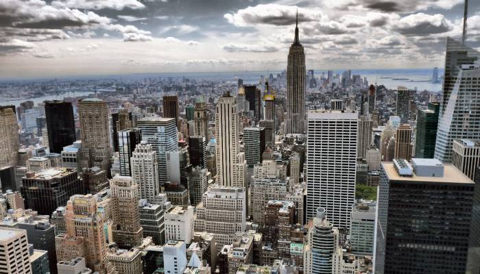 Call for support of bill to license hostels in New York City